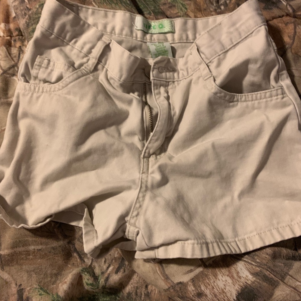 Circo size 8 (girls) khaki shorts